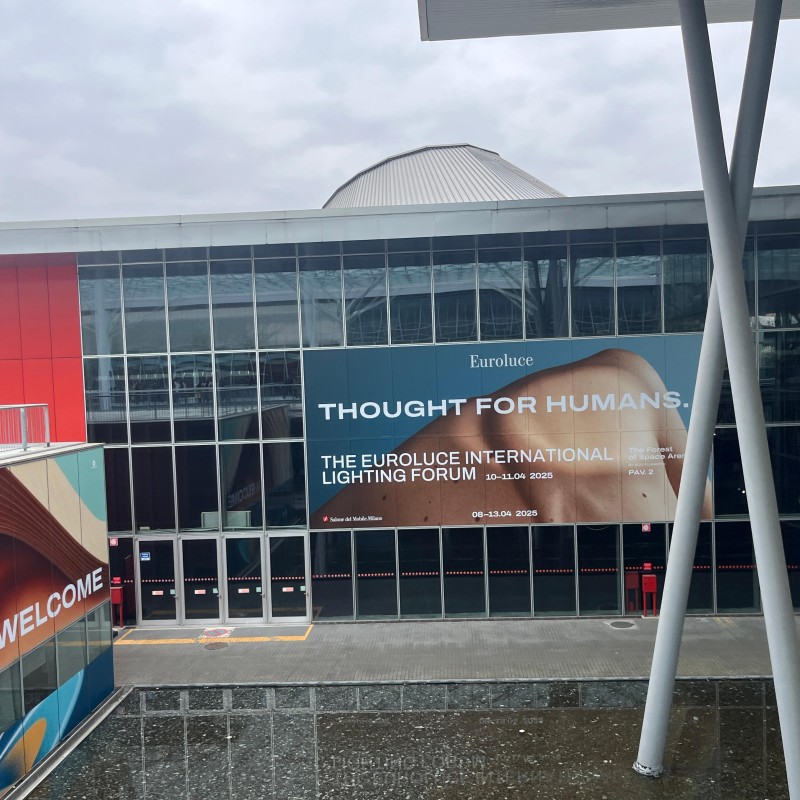 Pengamatan Pameran Pencahayaan Milan Euroluce 2025